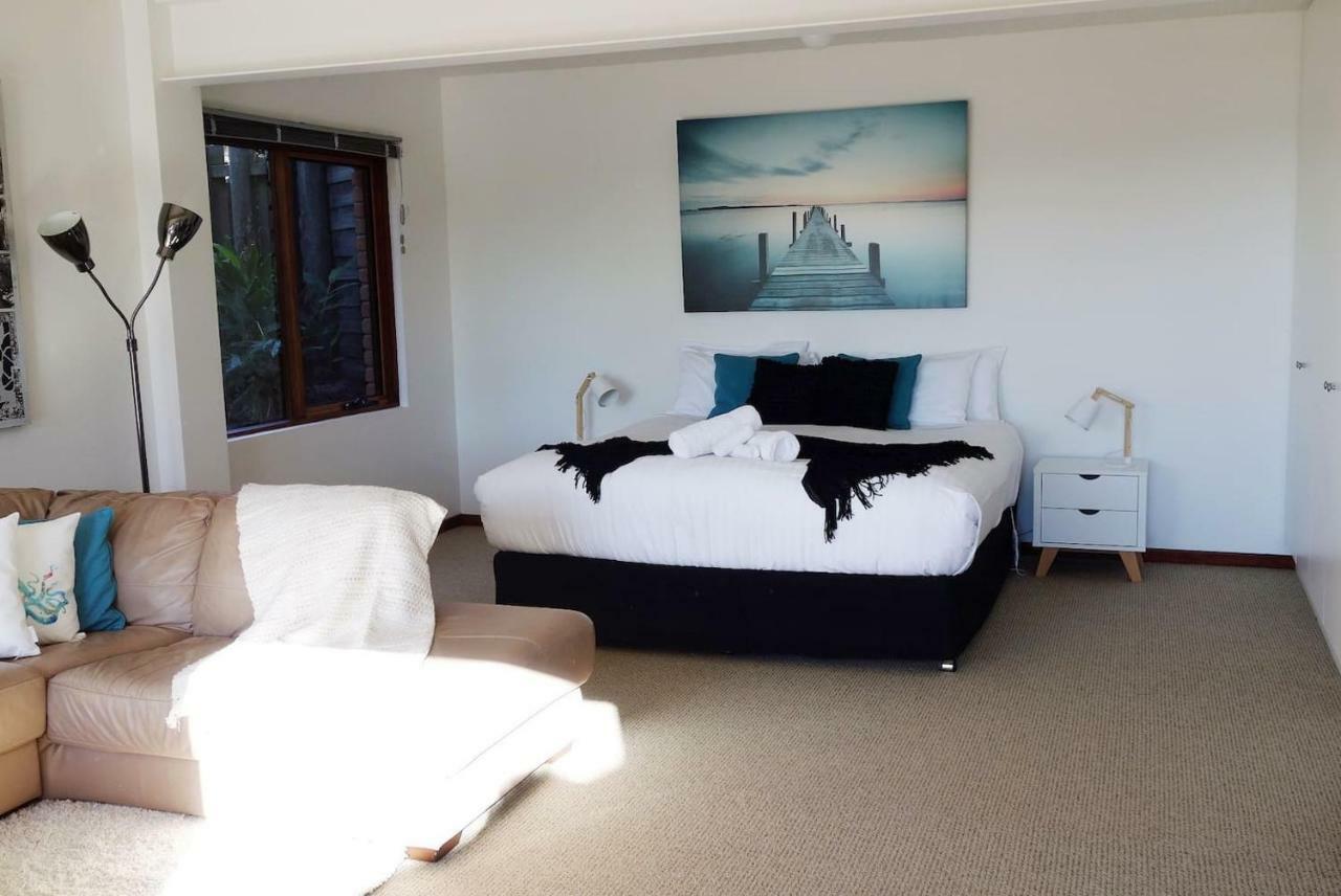 The Loft @ Bay Of Fires Seascape Apartment Binalong Bay Bagian luar foto