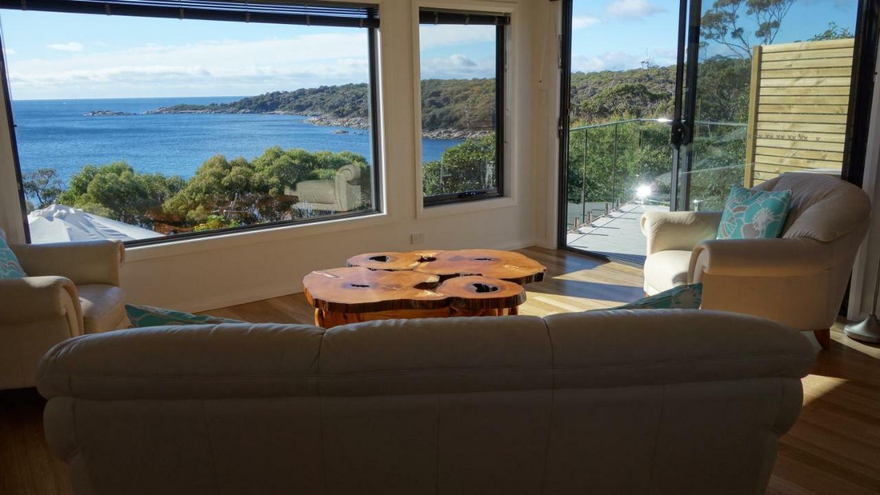 The Loft @ Bay Of Fires Seascape Apartment Binalong Bay Bagian luar foto