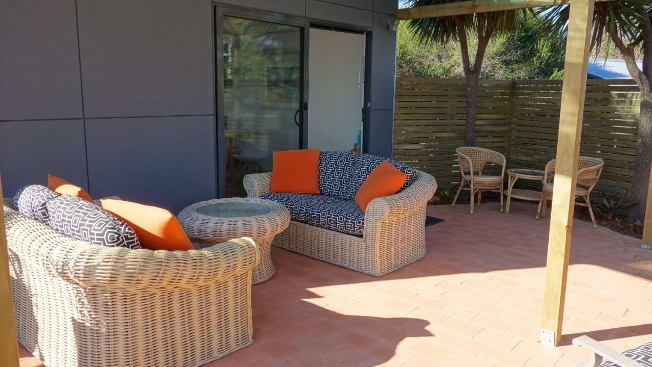 The Loft @ Bay Of Fires Seascape Apartment Binalong Bay Bagian luar foto